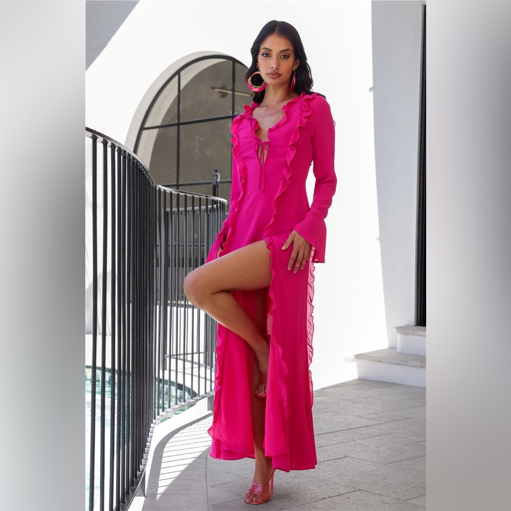 Runaway the Label Oxana Maxi Dress 💞 - Picture 2 of 5